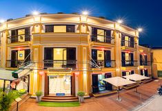 外観 2 Golden River Hotel