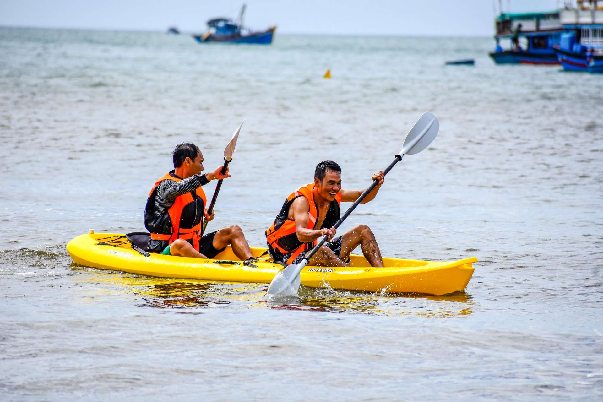 Chèo thuyền Kayak