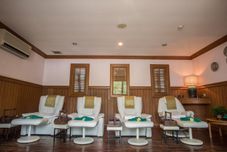 住宿服务 Maneechan Resort