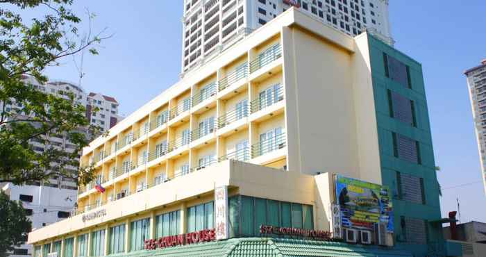 Bên ngoài Aloha Hotel Manila