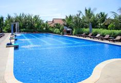 สระว่ายน้ำ 3 Blue Shell Resort