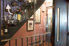 酒吧、咖啡厅和休息室 Bharani Hostel