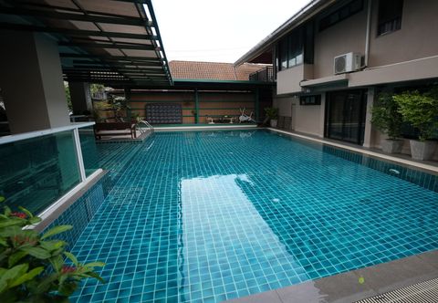 Swimming Pool Baan Tanwa - MRT Ratchadaphisek