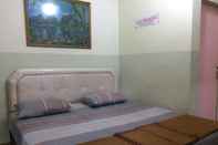 Bedroom Budget Room at Wisma Bhakti Padang (HSR2)