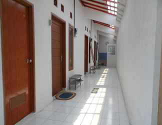 Sảnh chờ 2 Low-cost Room at Jalan Gunung Sibaya (R14)