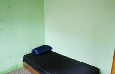 Bilik Tidur 2 Female Room Only at Jalan Perjuangan (ENY)
