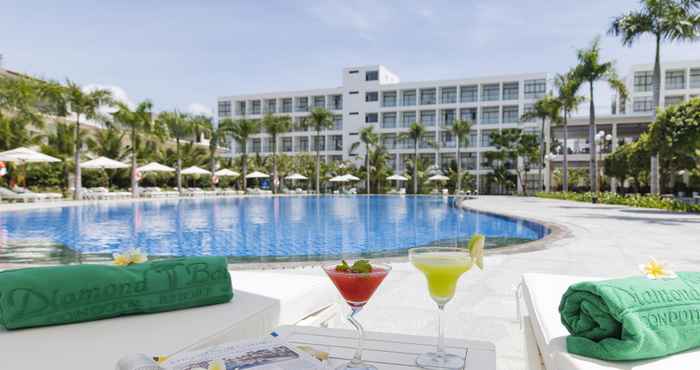 Swimming Pool Diamond Bay Condotel-Resort Nha Trang