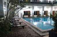 ภายนอกอาคาร Crystal Inn Hotel Batu