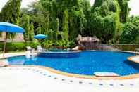 Kolam Renang Discovery Garden Villa Unit 8 