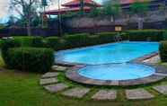 Swimming Pool 6 Cozy Room near Taman Safari at Wisma Galunggung  (WPR)