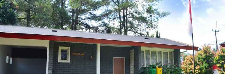 Lobi Bungalow Galunggung near Taman Safari