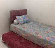 Bedroom 5 Large Room close to Kota Wisata and Ciputra Mall (IVN)