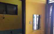 In-room Bathroom 4 Low-budget Room near Train Station Paledang at Wisma Firman (WF3)