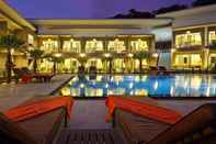 Kolam Renang Gypsy Seaview Resort