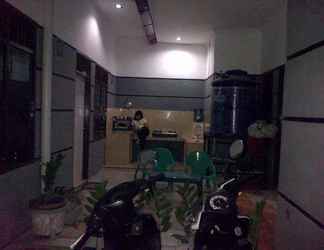 Lobby 2 Single Room No. 8 near SMPN 15 Medan (FER)