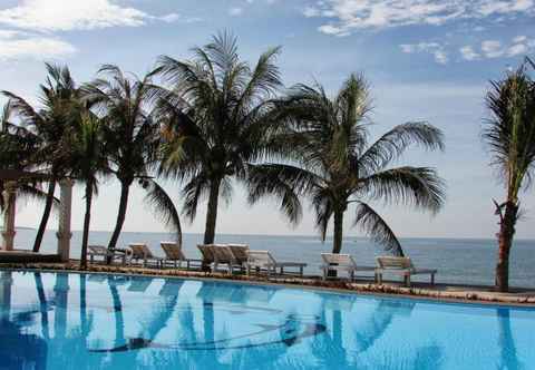Swimming Pool Mui Ne Paradise Resort