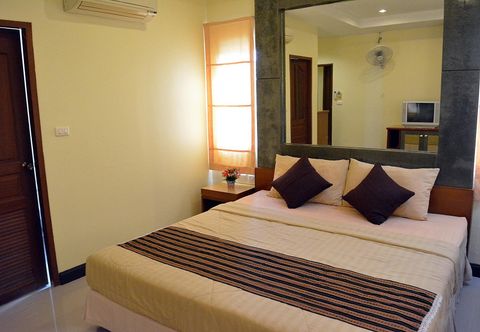 寝室 Pornthep Hotel 2