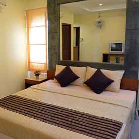 Pornthep Hotel 21 , 飯店Anyavee Beach Resort Pool 1