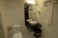 Phòng tắm bên trong Sapa Paradise Hotel