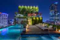 Swimming Pool Au Lac Charner Hotel