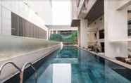 Kolam Renang 4 One Bedroom at Fort 1 Global City Center