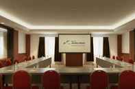 ห้องประชุม Grand Asrilia Hotel Convention & Restaurant