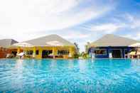 Swimming Pool Thai O.T. Khaolak Resort