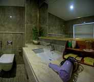 In-room Bathroom 6 Sammy Hotel Vung Tau