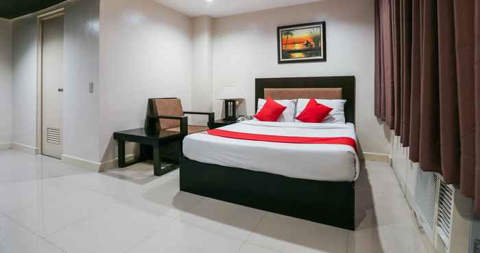 Kamar Tidur Paragon Tower Hotel