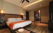 Kamar Tidur 2 Two Seasons Coron Bayside Hotel