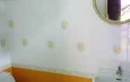 Toilet Kamar 7 The Sunflower