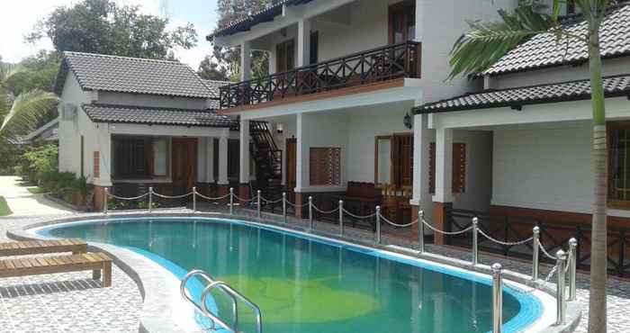 Swimming Pool Nhat Huy Bungalow