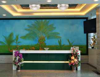 Lobi 2 Pine Garden Hotel