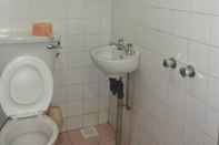 Toilet Kamar GW Furama Hotel