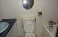 Toilet Kamar 5 GW Furama Hotel
