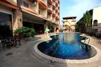 Swimming Pool Siam Platinum Pattaya Hotel