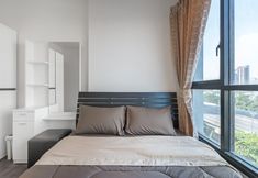 Bedroom 6 The Base Park East By Favstay
