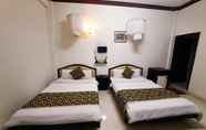 Bedroom 6 Huong Duong Hotel