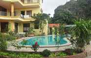 Swimming Pool 3 Tuan Ngoc Hotel