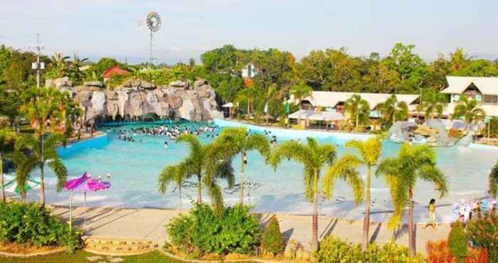 Hồ bơi Klir Waterpark Resort