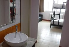 ห้องน้ำภายในห้อง 7 Rada Arak Hostel