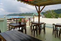 Quầy bar, cafe và phòng lounge Dayunan Tourist Inn El Nido