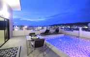 สระว่ายน้ำ 6 G Penthouse Patong