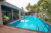 Swimming Pool Yupa Villa 2