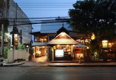 外部的 4 Rich Lanna House