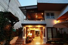 外部的 Rich Lanna House