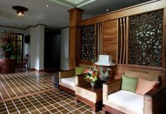 大堂 3 Rich Lanna House