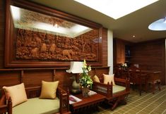 大堂 5 Rich Lanna House