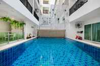 Swimming Pool Maleewan Jomtien