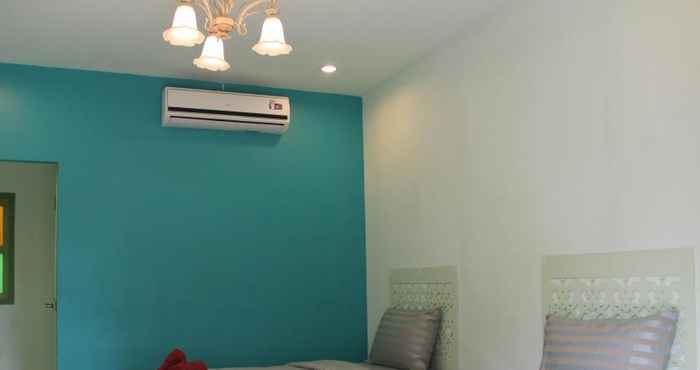 Bedroom Baanrak Amphawa Home of Love